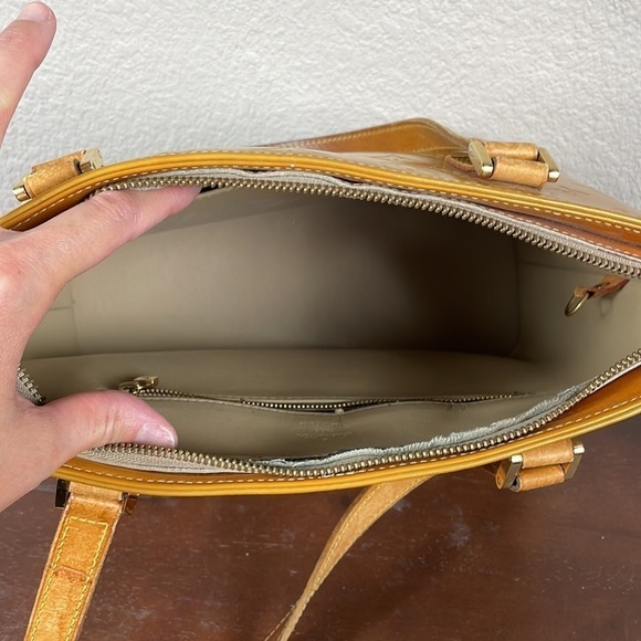 Louis Vuitton Houston Patent Leather Yellow Gold Shoulder Tote Bag Embossed - Picture 11 of 16